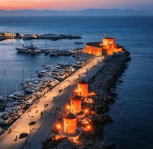 Tete A Tete - Luxury Apartment Rhodes City