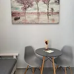 Tête à Tête - Luxury Rhodes City